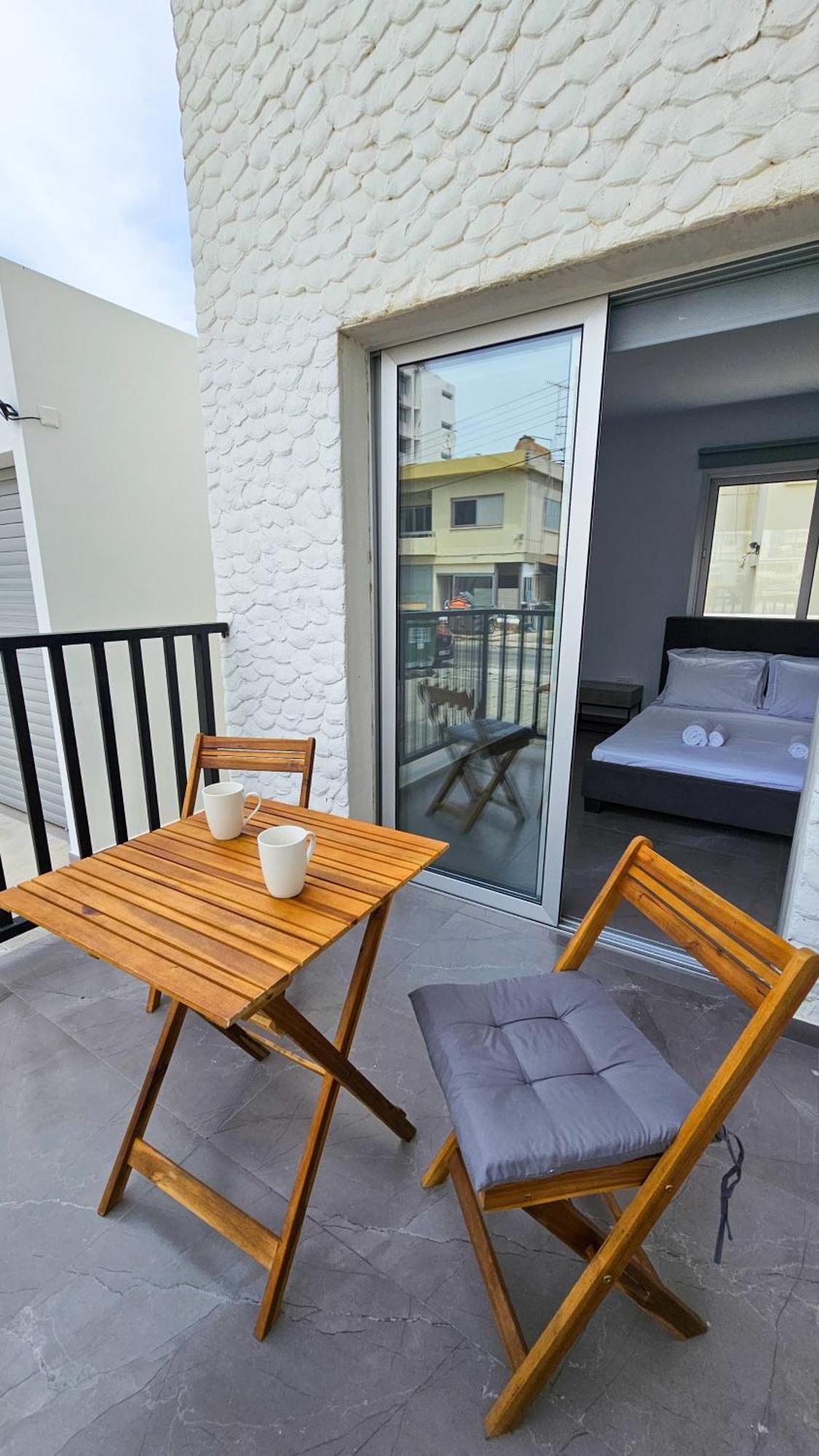 Eviathe Apartments Larnaca Exterior photo